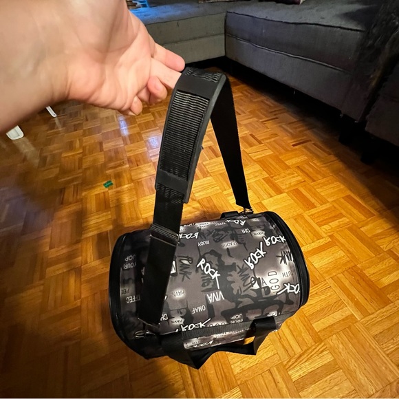 cat carrier - Picture 4 of 7